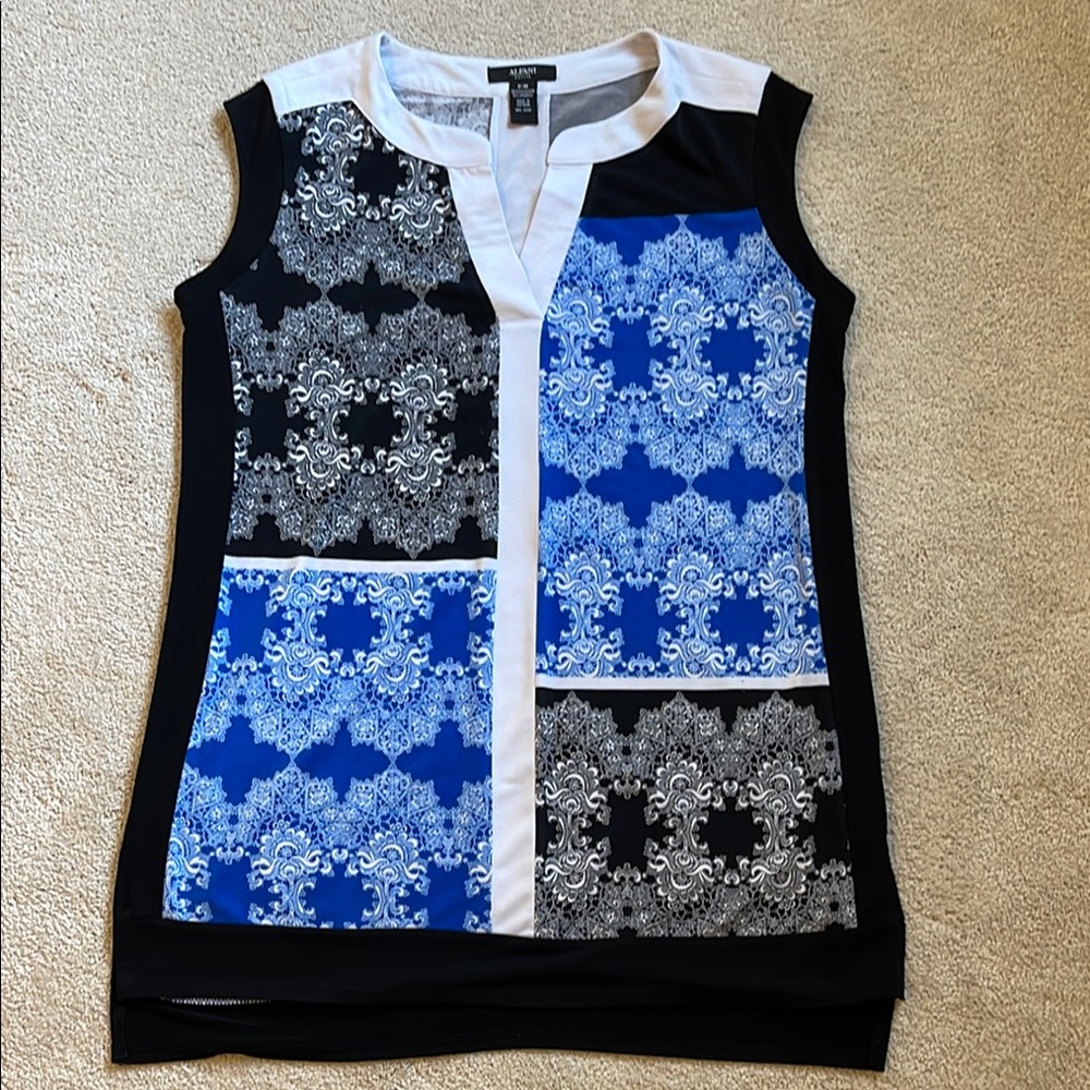 Alfani Petite Black and Blue Sleeveless Graphic Tunic with Mandarin Collar